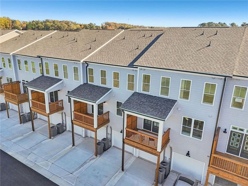 Rear entry single car garage.