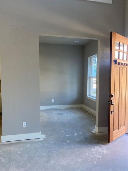 Empty room with concrete floors