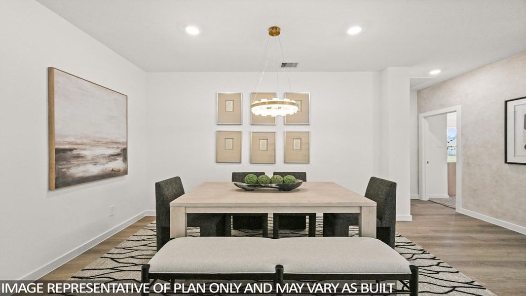 Furnished interior view inside a new home in Silverthorne, Conroe (Image 11). Furnished interior view inside a new home in Silverthorne, Conroe (Image 11).