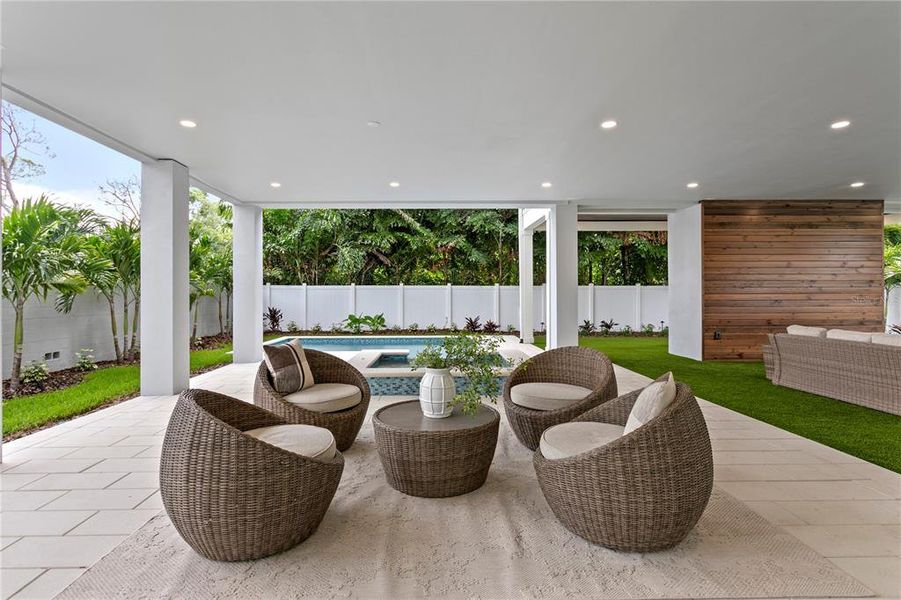 Exterior details and patio area of a home in , Tampa (Image 22).