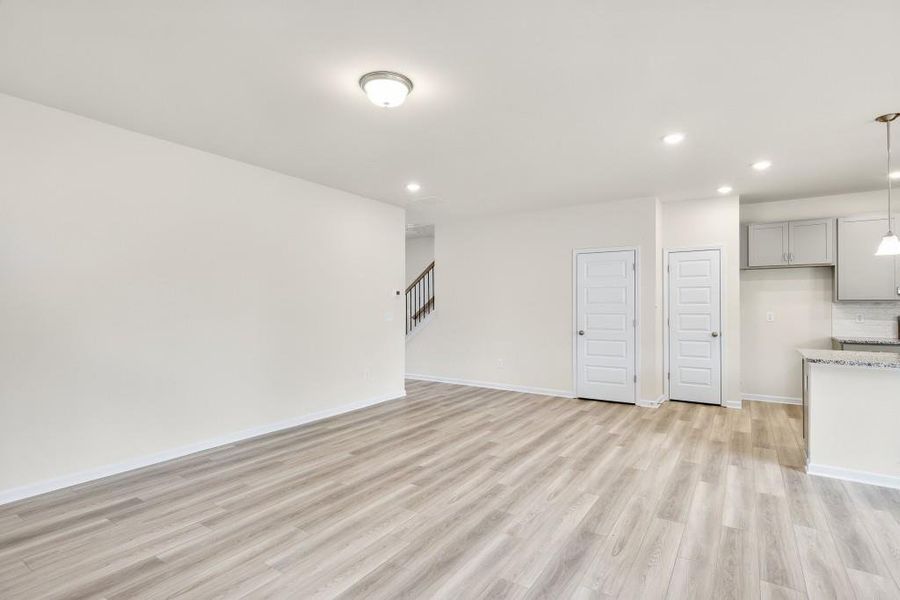 Spacious, unfurnished interior of a new home in Sanders Park, Austell (Image 22).