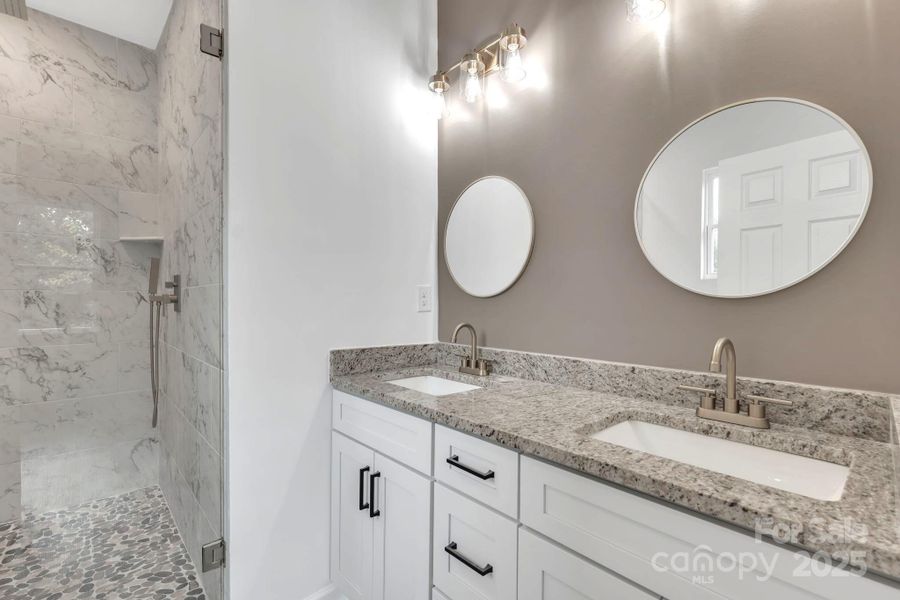 Furnished interior view inside a new home in , Shelby (Image 16).