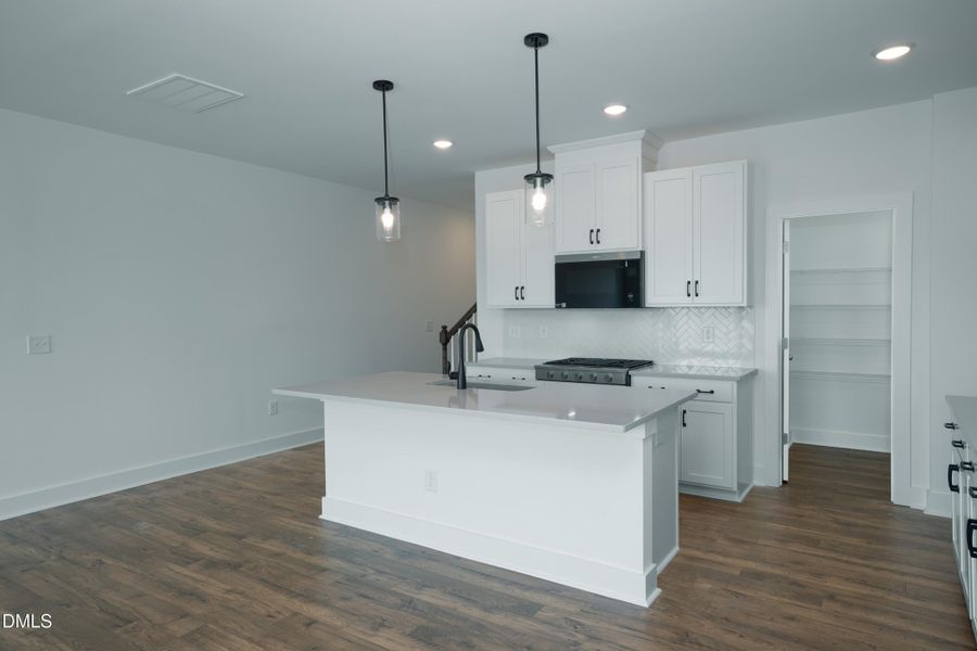 Powell Aurora Lot 211 by RHP-10 Powell Aurora Lot 211 by RHP-10