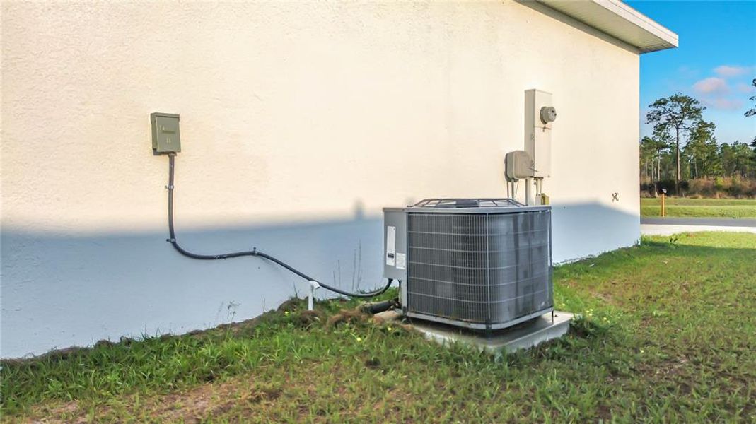 Exterior details and patio area of a home in , Ocala (Image 25).