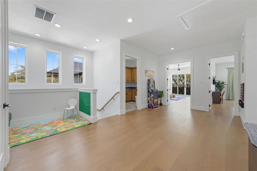 Spacious, unfurnished interior of a new home in , Canyon Lake (Image 19). Spacious, unfurnished interior of a new home in , Canyon Lake (Image 19).