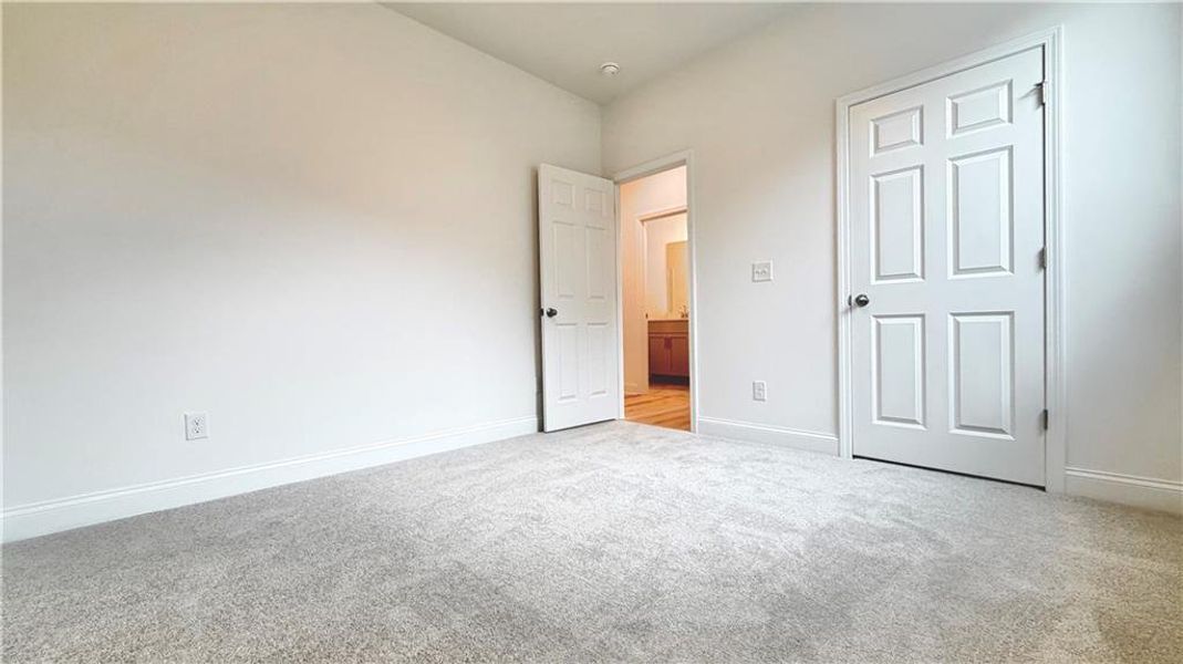 Spacious, unfurnished interior of a new home in Wehunt Meadows, Hoschton (Image 21). Spacious, unfurnished interior of a new home in Wehunt Meadows, Hoschton (Image 21).