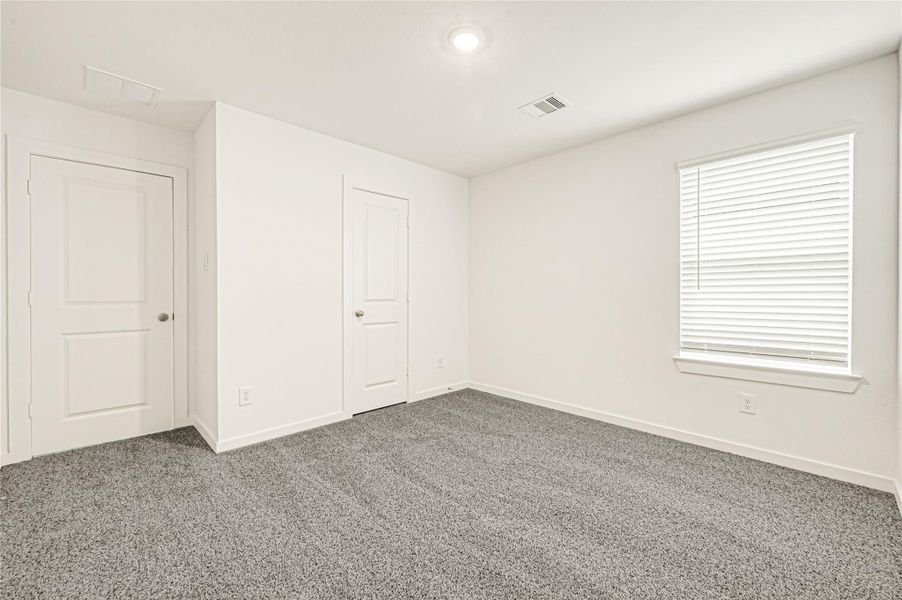 Spacious, unfurnished interior of a new home in Tamarron, Fulshear (Image 20). Spacious, unfurnished interior of a new home in Tamarron, Fulshear (Image 20).