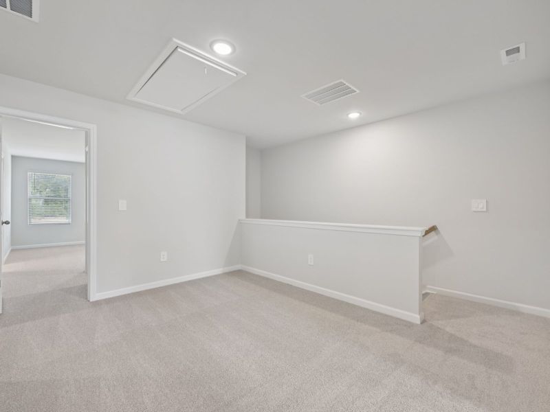 Spacious, unfurnished interior of a new home in Oakwood Townes, Mebane (Image 11).