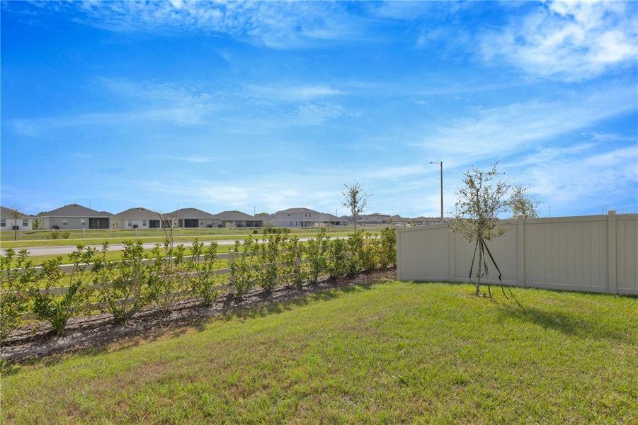 Exterior details and patio area of a home in , Winter Haven (Image 23).