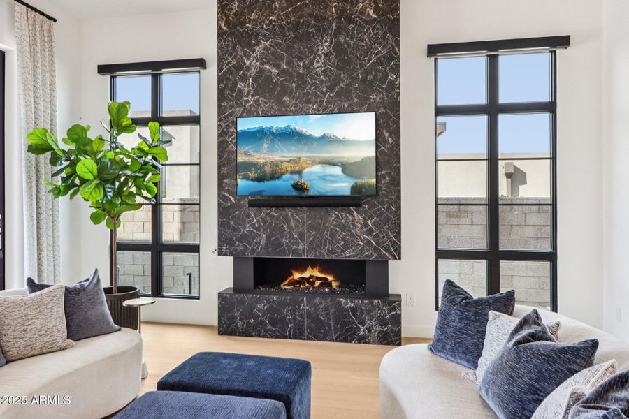 14-web-or-mls-N Cave Creek Rd 1037-S0412