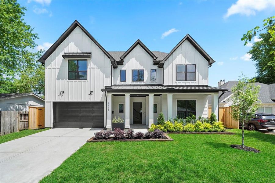 Example Photo of Builder's previously built home.