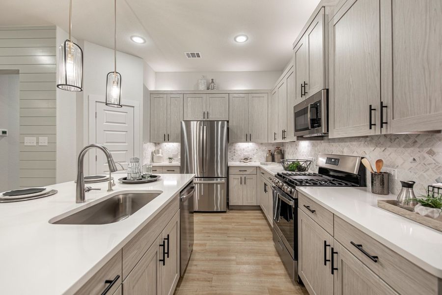 Furnished interior view inside a new home in Meyer Ranch, New Braunfels (Image 25).