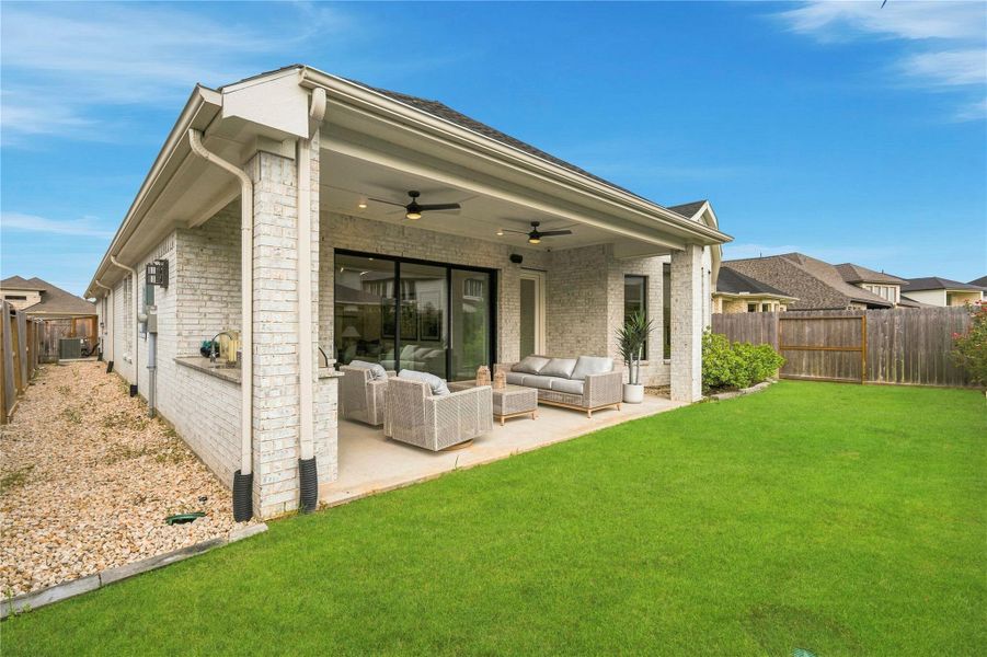 Backyard with lots of options to make it resort living! Backyard with lots of options to make it resort living!