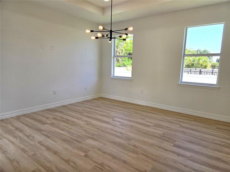 Spacious, unfurnished interior of a new home in , Port Charlotte (Image 13).