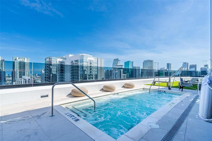 Image 72 of a home in .