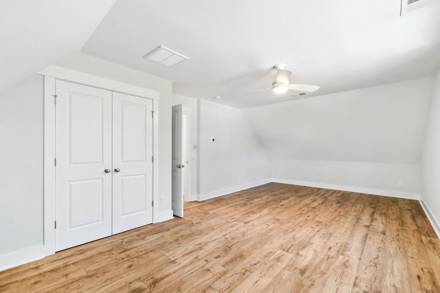 Spacious, unfurnished interior of a new home in , Johns Island (Image 20).