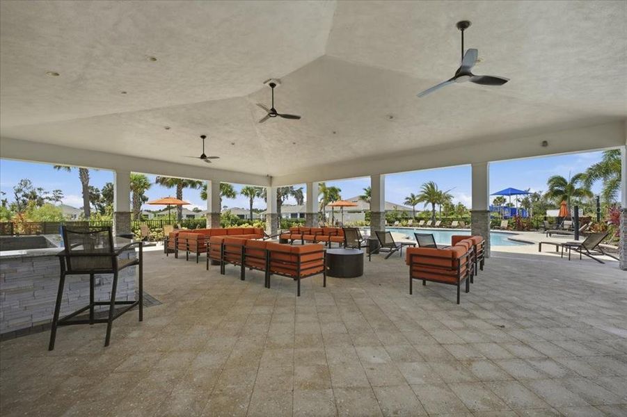 Community amenities in Coddington, Bradenton (Image 35).