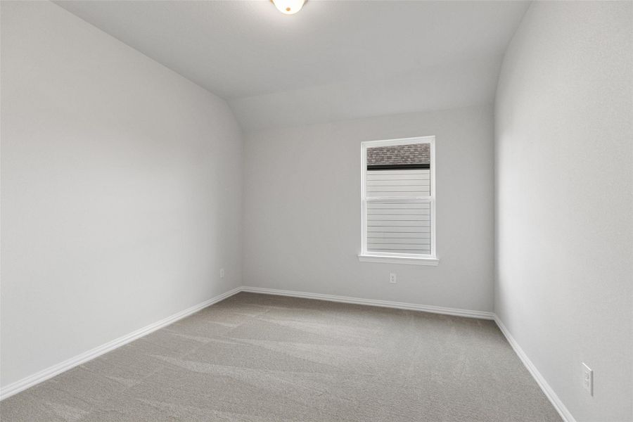 Spacious, unfurnished interior of a new home in Park at Eldridge, Sugar Land (Image 20). Spacious, unfurnished interior of a new home in Park at Eldridge, Sugar Land (Image 20).