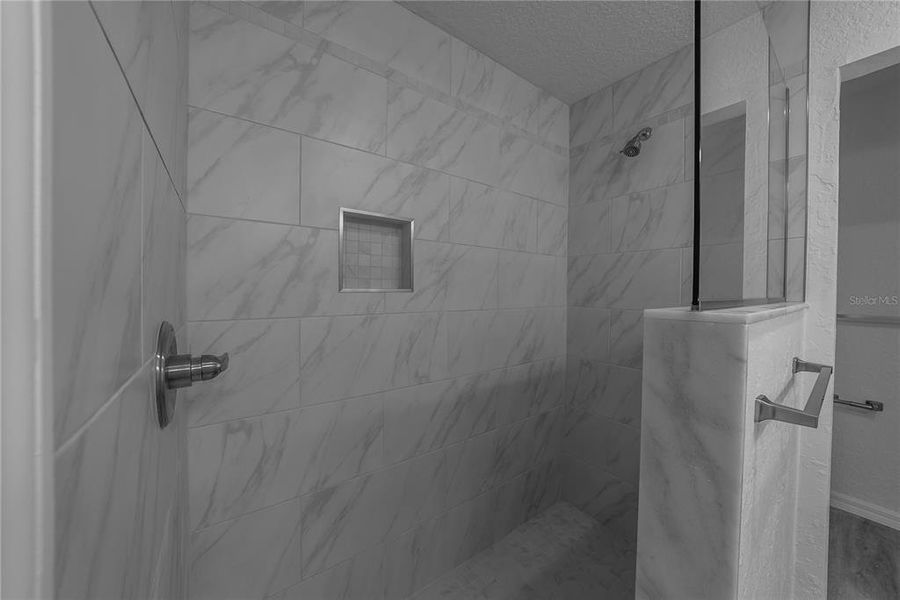 Close-up of interior finishes inside a home in , Ocklawaha (Image 13). Close-up of interior finishes inside a home in , Ocklawaha (Image 13).