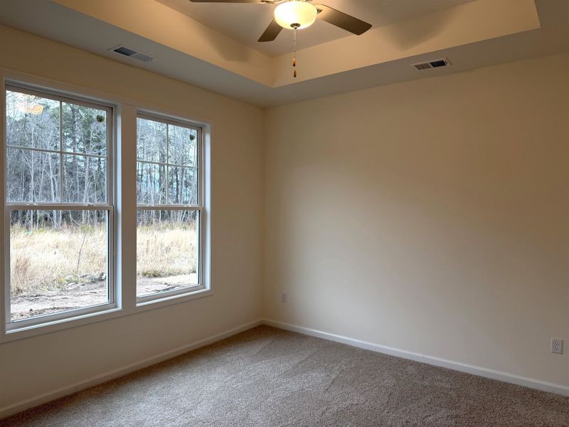 Spacious, unfurnished interior of a new home in King Farm Estates, Aynor (Image 9).