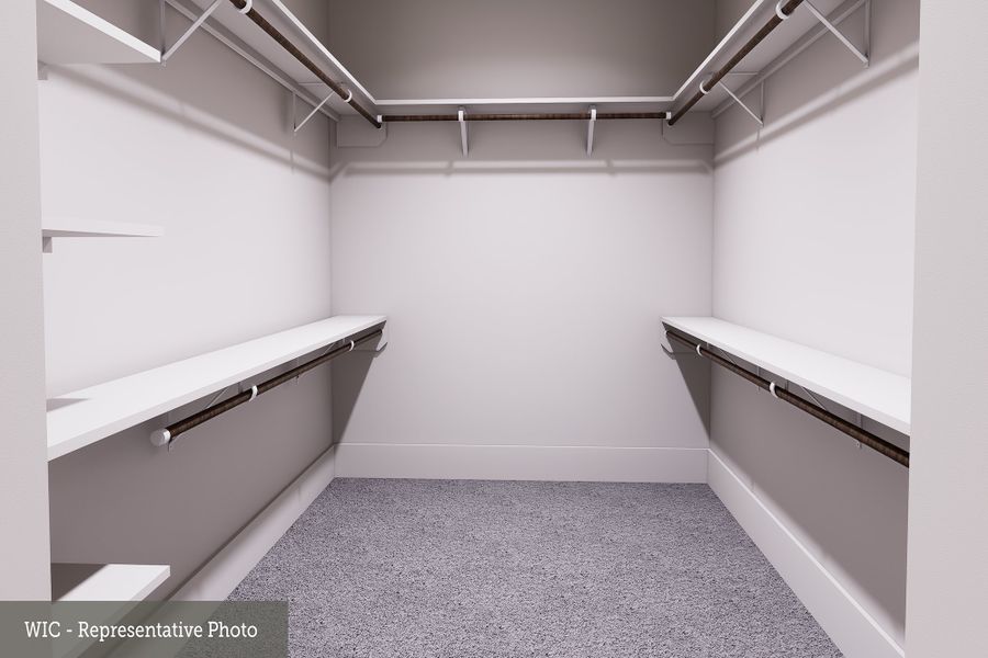 Walk-in Closet Walk-in Closet