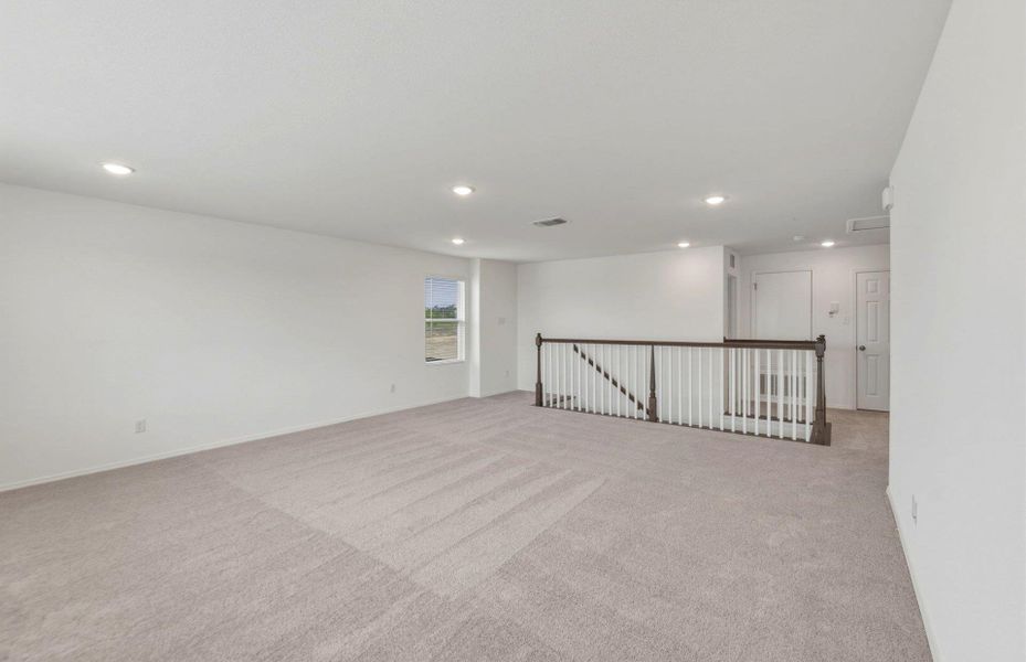 Spacious, unfurnished interior of a new home in Patterson Ranch, Georgetown (Image 21).