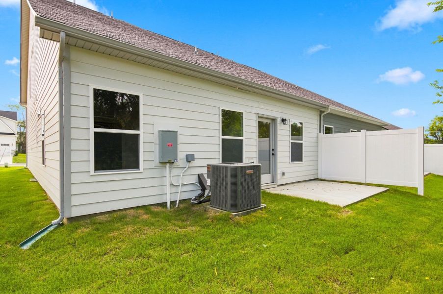 Exterior details and patio area of a home in Spring Branch, Smyrna (Image 4).