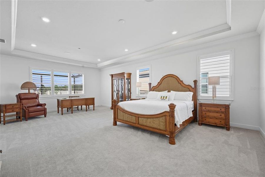 Furnished interior view inside a new home in , Orlando (Image 31).