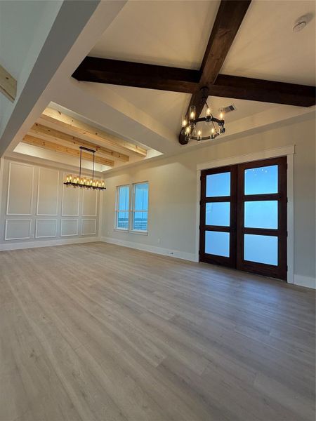 Spacious, unfurnished interior of a new home in , Angleton (Image 9).