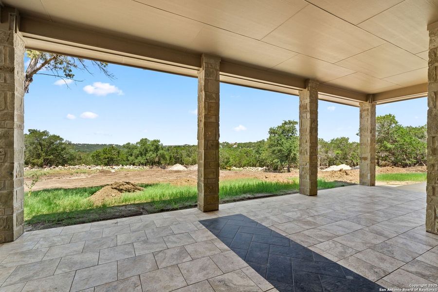 Exterior details and patio area of a home in , Canyon Lake (Image 23).
