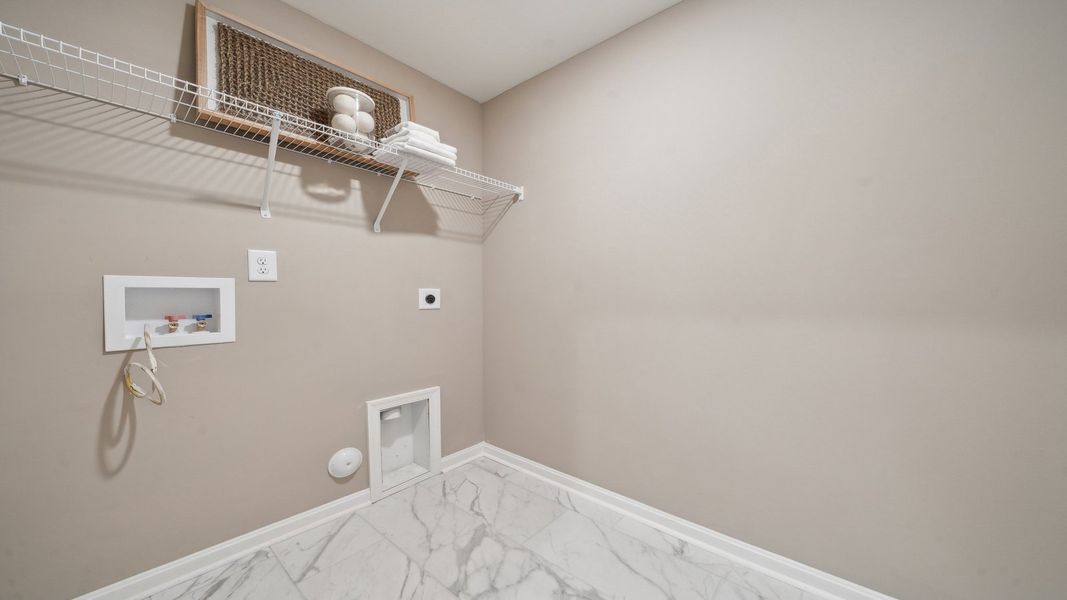 Spacious, unfurnished interior of a new home in Tooley Harbor, Elizabeth City (Image 20).