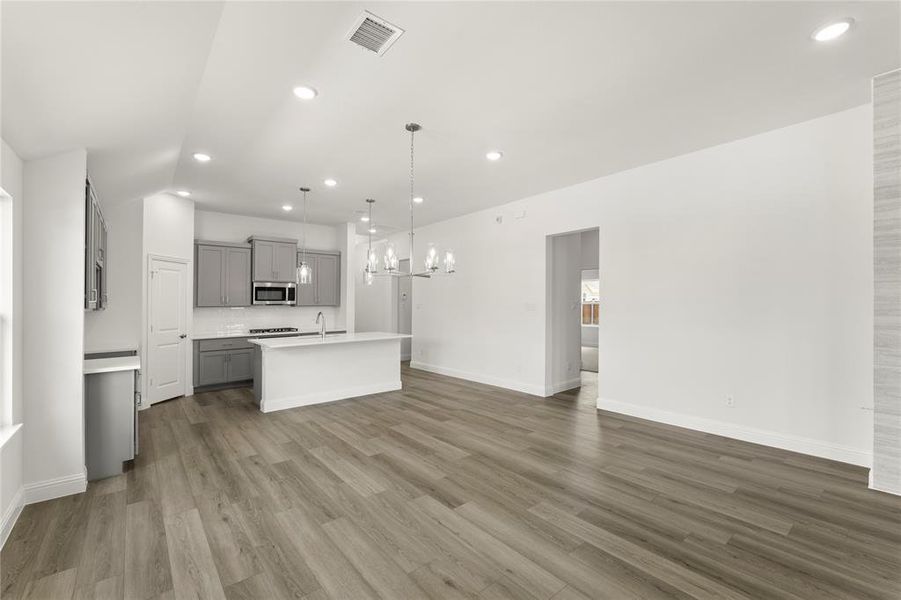 Spacious, unfurnished interior of a new home in Walden Pond, Forney (Image 28).