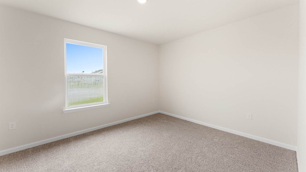 Representative unfurnished interior of a home built from the Allanton by D.R. Horton in Sunny Hills, Chipley (Image 15).