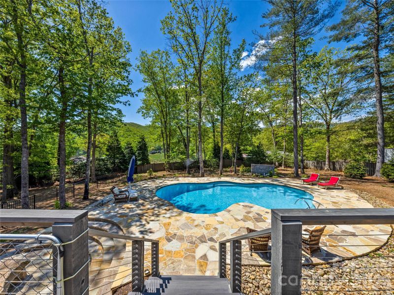 Community amenities in , Arden (Image 36).