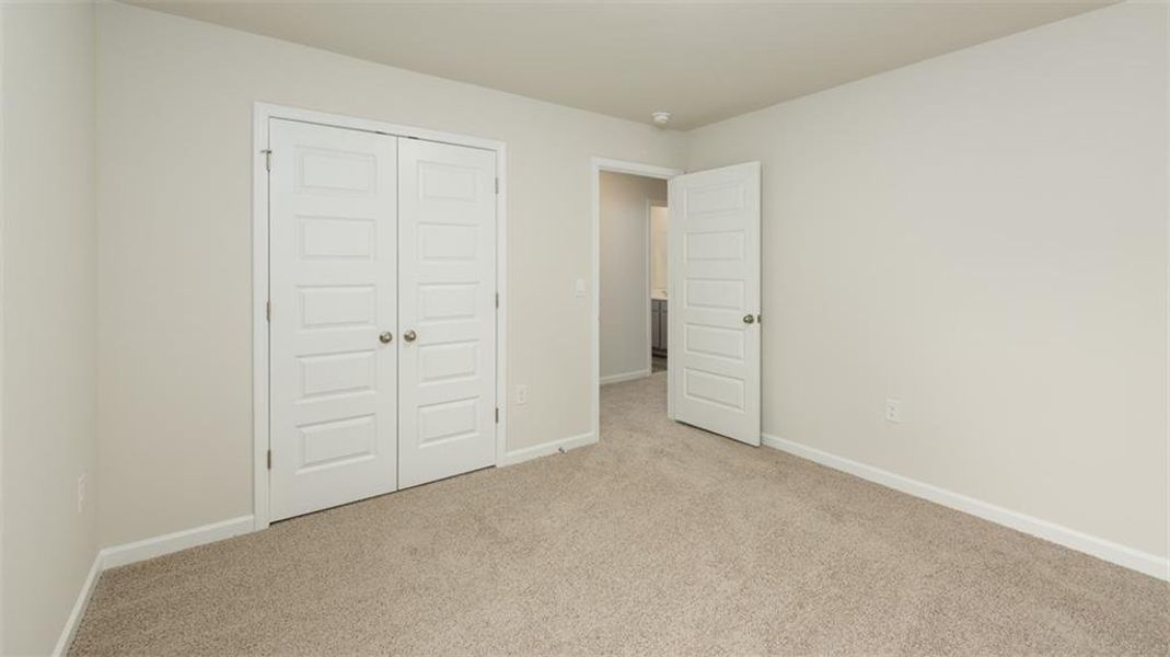 Spacious, unfurnished interior of a new home in Brooks Station, Dacula (Image 13).
