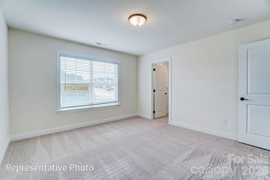 Spacious, unfurnished interior of a new home in Waterford Commons, Rock Hill (Image 6).