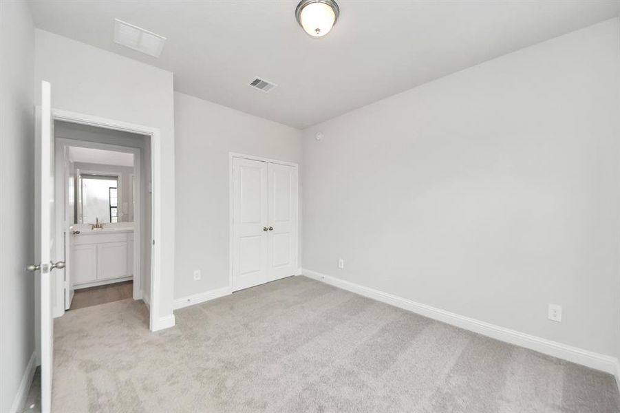 Spacious, unfurnished interior of a new home in Elyson: Elyson Duets, Katy (Image 18). Spacious, unfurnished interior of a new home in Elyson: Elyson Duets, Katy (Image 18).
