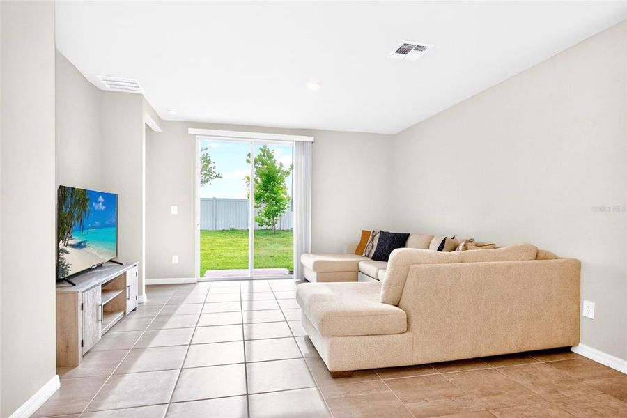 Furnished interior view inside a new home in Park East, Plant City (Image 11). Furnished interior view inside a new home in Park East, Plant City (Image 11).
