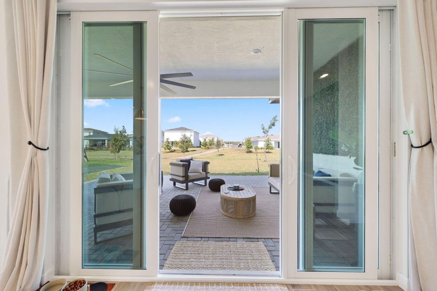 Exterior details and patio area of a home in , Loxahatchee (Image 3).