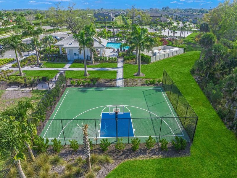 Community amenities in , Nokomis (Image 63).