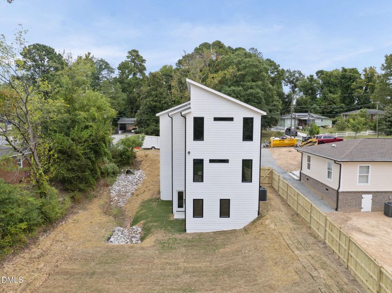 DJI_20250917143129_0021_D