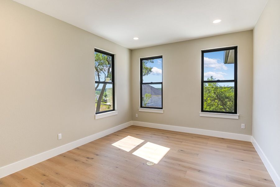 Representative unfurnished interior of a home built from the Sapphire by Giddens Homes in Riverstone, Georgetown (Image 63).