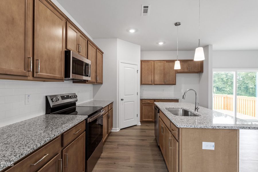 FMWeb13 (2) FMWeb13 (2)