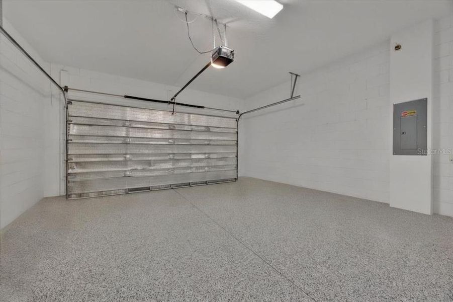 Spacious, unfurnished interior of a new home in , Kissimmee (Image 20).