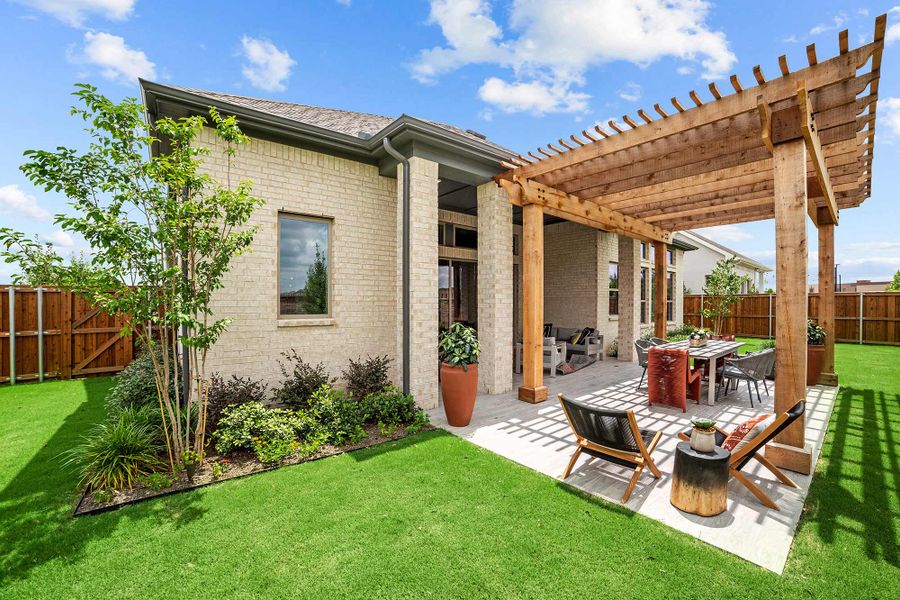 Representative exterior details of a home built from the The Caroline by David Weekley Homes in South Pointe Manor Series, Mansfield (Image 2). Representative exterior details of a home built from the The Caroline by David Weekley Homes in South Pointe Manor Series, Mansfield (Image 2).