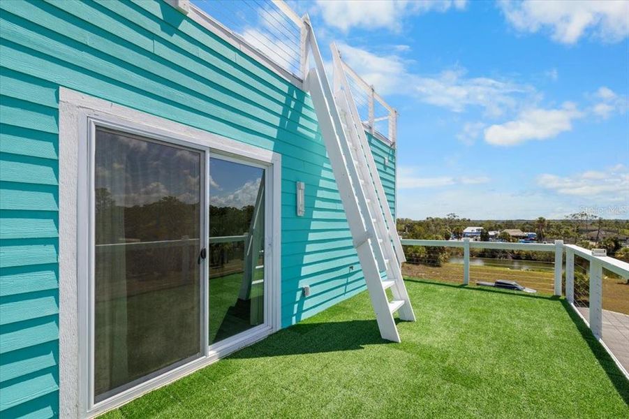 Exterior details and patio area of a home in , Hernando Beach (Image 29).