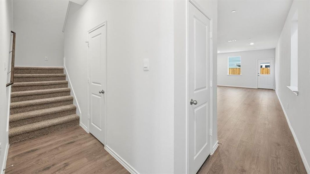 Spacious, unfurnished interior of a new home in Arbor Trails South, Princeton (Image 21).