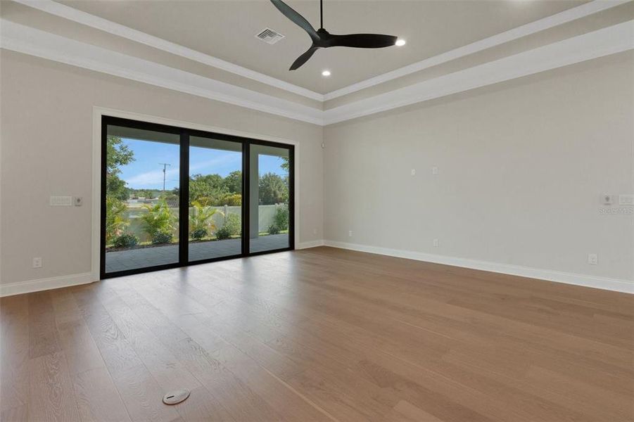Spacious, unfurnished interior of a new home in , Lakeland (Image 21).