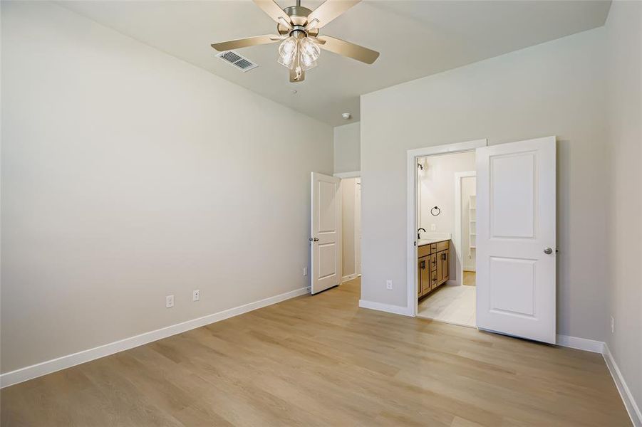 Spacious, unfurnished interior of a new home in , McKinney (Image 22).
