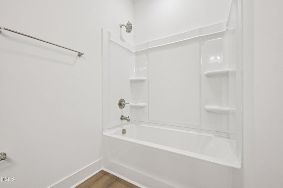 26-web-or-mls-Bayflower Wy-S3101-026